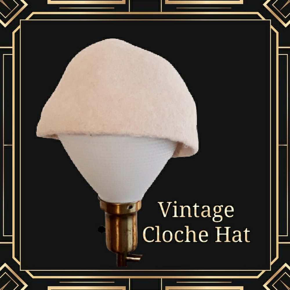 Vintage Blush Pink Cloche Hat / Women's Felt Bucket Hat